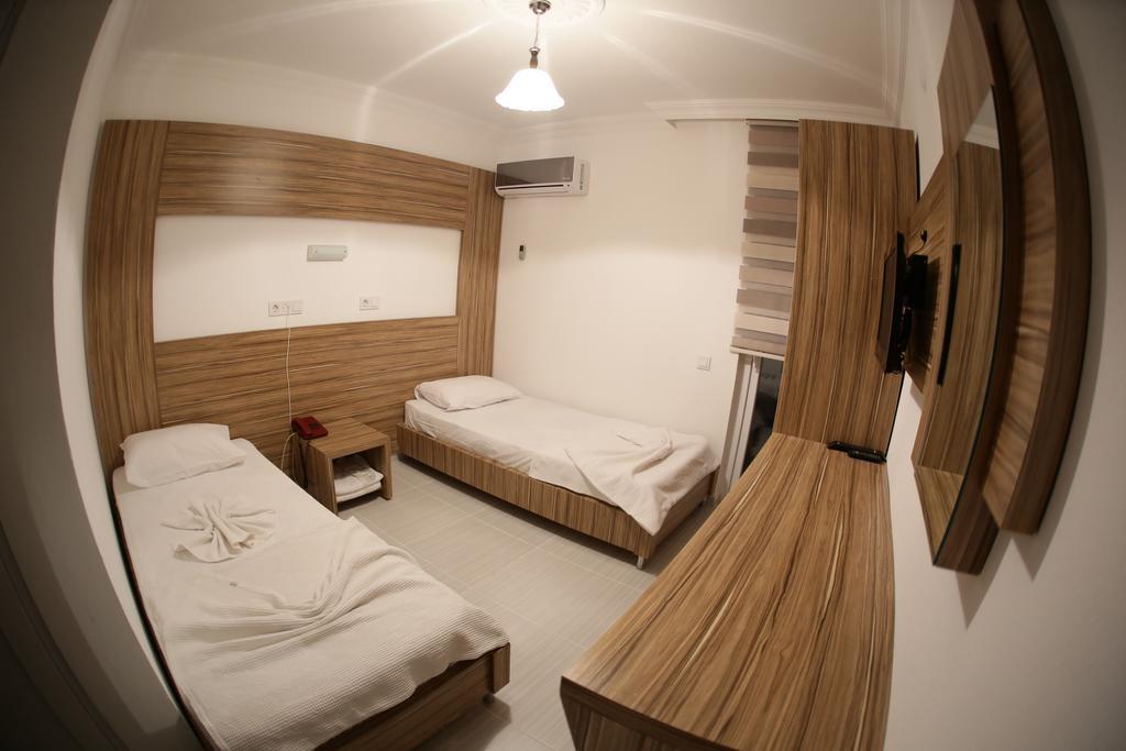 Araucaria Pension アンタルヤ 部屋 写真
